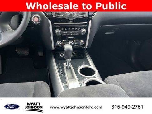 Used 2015 Nissan Pathfinder SV image 16