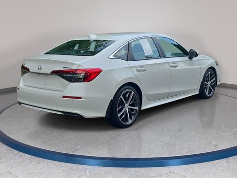 Used 2024 Honda Civic Touring image 5