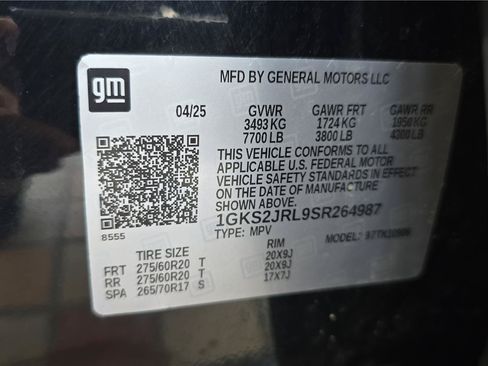 Used 2025 GMC Yukon XL Denali AWD/4WD image 30