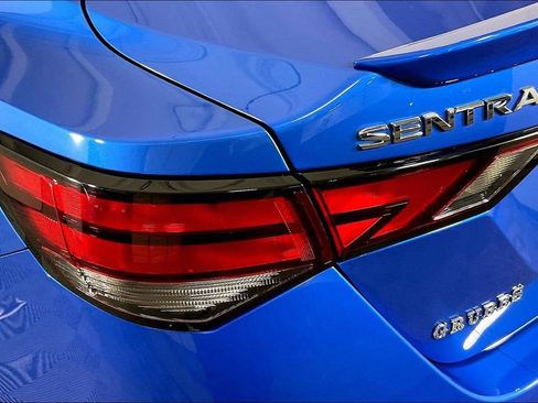 Used 2024 Nissan Sentra SR FWD image 40