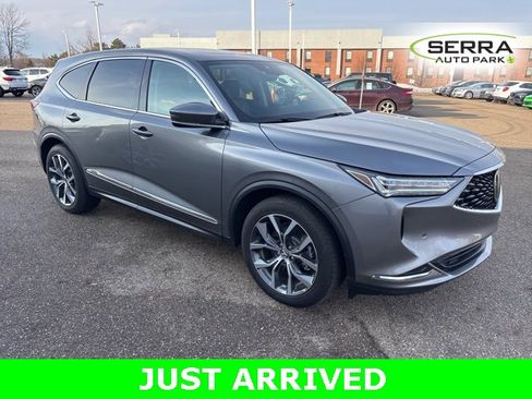 Used 2023 Acura MDX SH-AWD w/ Technology Package image 2