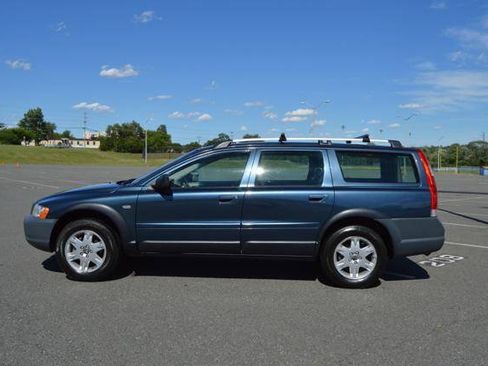 Used 2005 Volvo XC70 AWD/4WD image 5