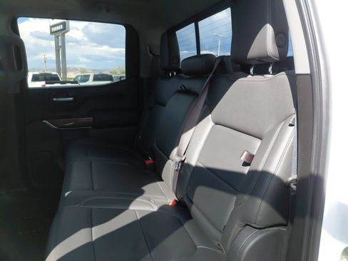 Used 2021 Chevrolet Silverado 1500 LT Trail Boss w/ Convenience Package II AWD/4WD image 22