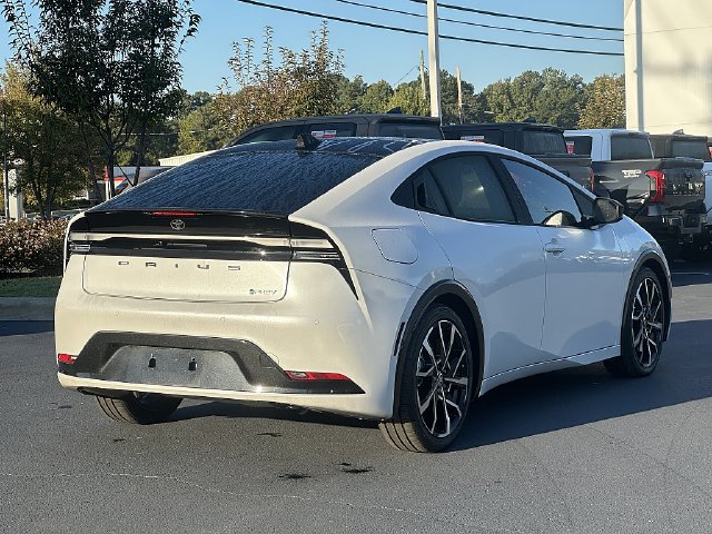 New 2026 Toyota Prius Plug-In Hybrid FWD image 9