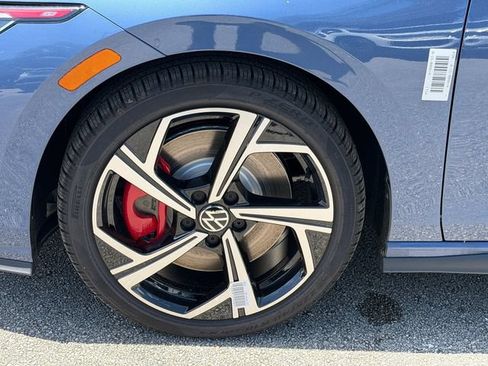 New 2026 Volkswagen GTI SE FWD image 10
