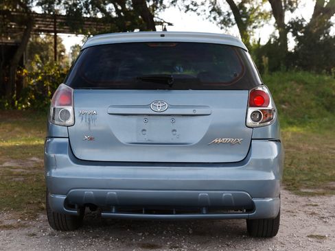 Used 2005 Toyota Matrix XR image 7