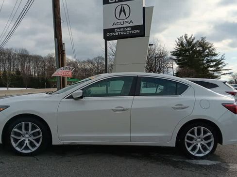 Used 2020 Acura ILX image 2