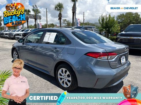 Used 2022 Toyota Corolla LE FWD image 4