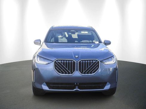 Used 2026 BMW X3 xDrive30i w/ Convenience Package AWD/4WD image 2