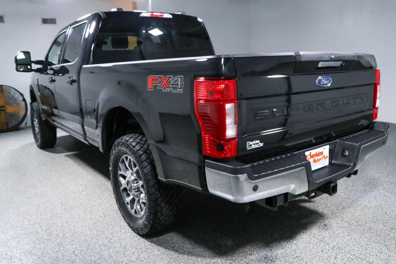 Used 2022 Ford F250 Lariat w/ Lariat Value Package AWD/4WD image 9