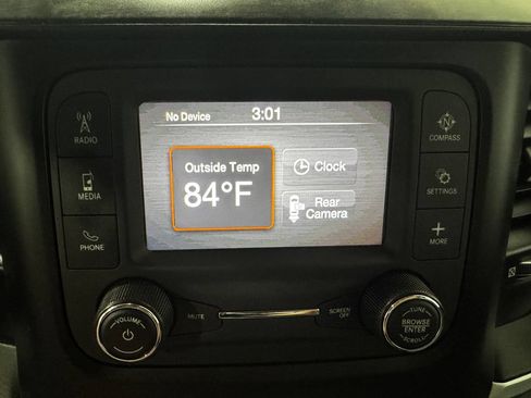 Used 2022 RAM 1500 Big Horn AWD/4WD image 37