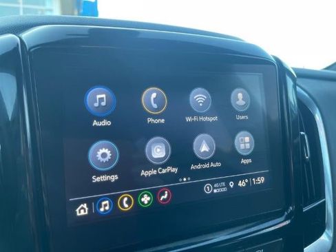 Used 2023 Chevrolet Traverse LT image 13