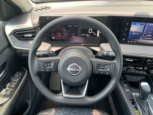 New 2026 Nissan Kicks SV w/ Cold Weather Package FWD image 9