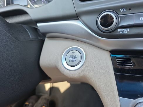 Used 2019 Hyundai Elantra Value Edition w/ Winter Weather Package FWD image 22
