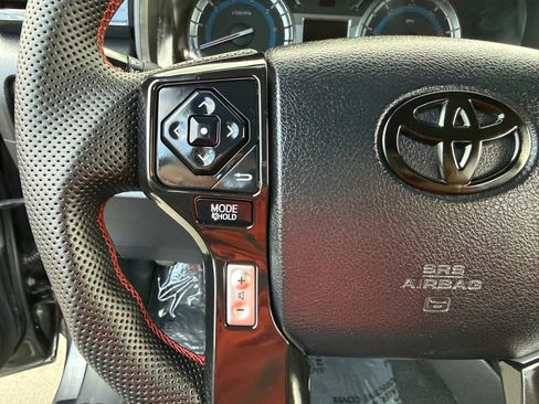 Used 2016 Toyota 4Runner SR5 Premium image 33