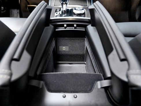 Used 2023 BMW ALPINA XB7 AWD/4WD image 39