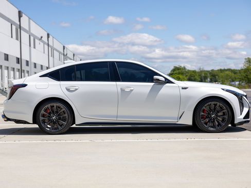 Used 2026 Cadillac CT5 V Blackwing RWD image 5