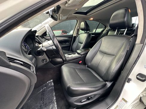 Used 2016 INFINITI Q50 Premium w/ Driver Assistance Package image 25