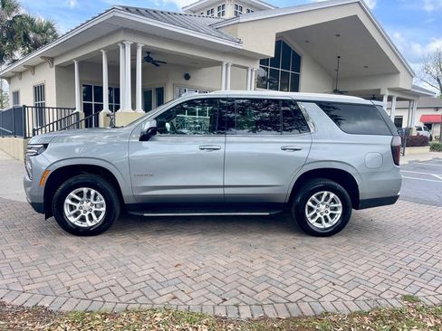 Used 2025 Chevrolet Tahoe LT AWD/4WD image 2