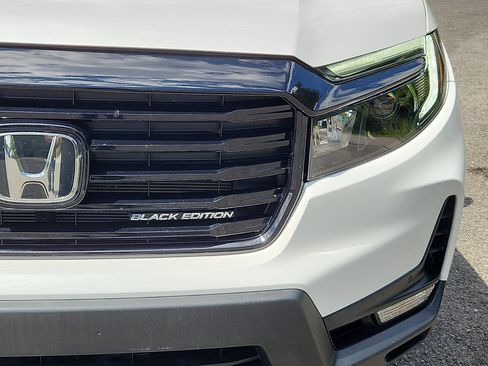 Used 2023 Honda Ridgeline Black Edition image 9