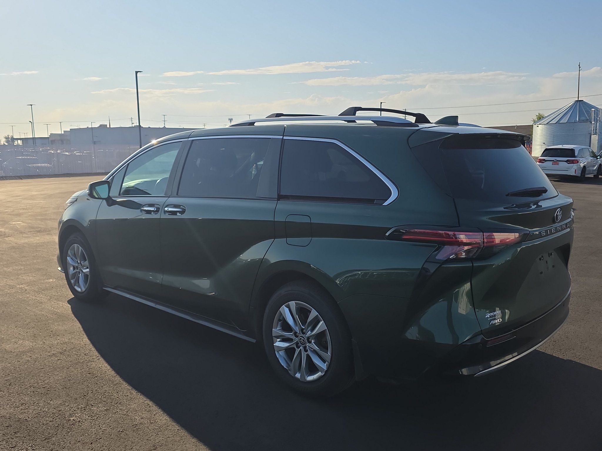 Certified 2023 Toyota Sienna Limited AWD/4WD image 6