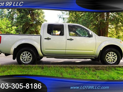 Used 2016 Nissan Frontier SV image 8
