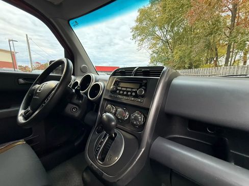 Used 2005 Honda Element EX image 30