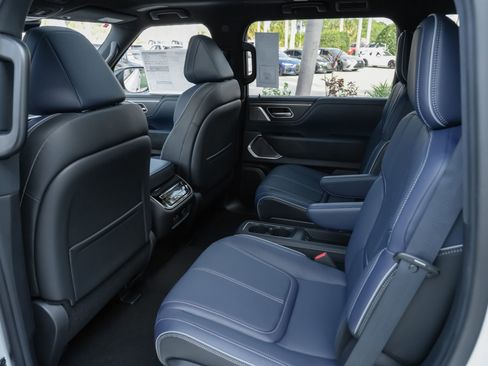 New 2026 INFINITI QX80 4WD w/ Sport Exterior Package image 28