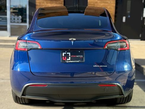 Used 2023 Tesla Model Y Long Range AWD/4WD image 12
