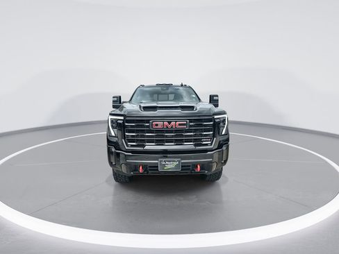 Used 2024 GMC Sierra 2500 AT4 w/ AT4 Premium Plus Package AWD/4WD image 3
