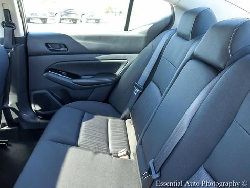 Used 2023 Nissan Altima 2.5 SV w/ SV Premium Package FWD image 14
