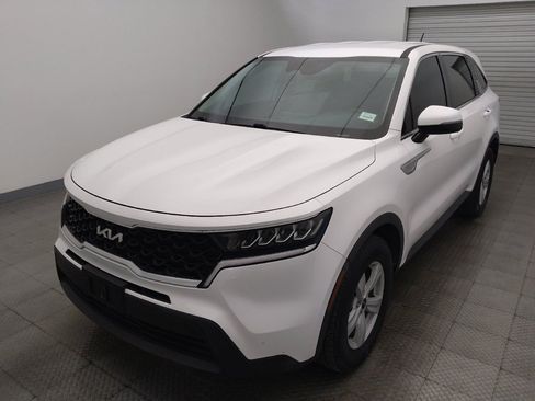 Used 2023 Kia Sorento LX FWD image 15