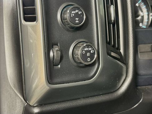 Used 2017 Chevrolet Silverado 1500 LT w/ All Star Edition AWD/4WD image 10