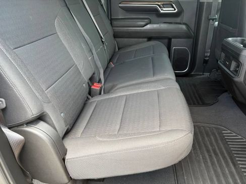 Used 2023 Chevrolet Silverado 1500 RST AWD/4WD image 17