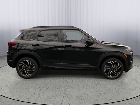 Used 2025 Chevrolet TrailBlazer RS w/ Convenience Package image 23