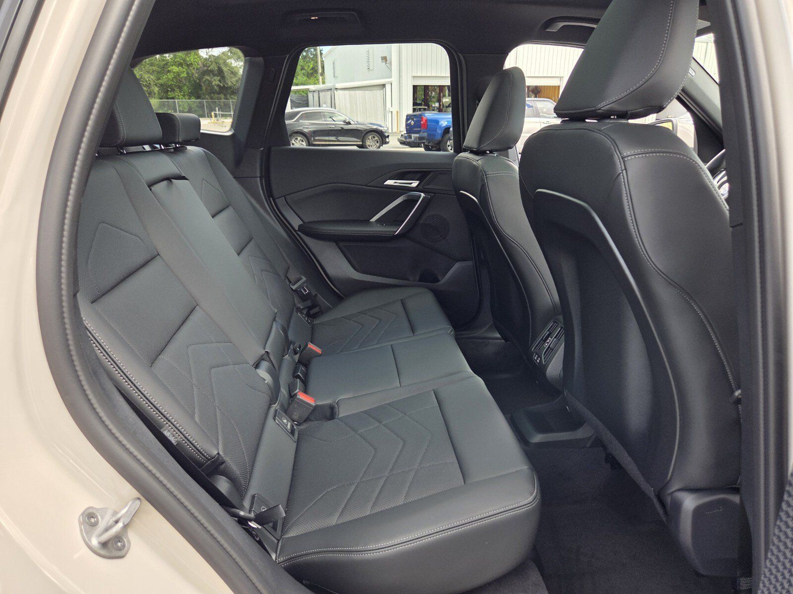 New 2027 BMW X1 xDrive28i AWD/4WD image 16