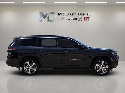 Used 2026 Jeep Grand Cherokee L Limited w/ MOPAR Finishing Package AWD/4WD image 6