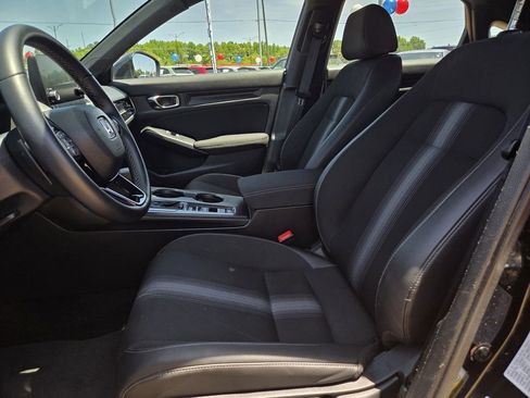 Used 2025 Honda Civic Sport image 12