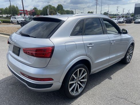 Used 2018 Audi Q3 2.0T Premium Plus w/ Premium Plus Package FWD image 5