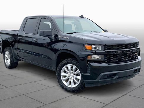 Used 2022 Chevrolet Silverado 1500 Custom image 2