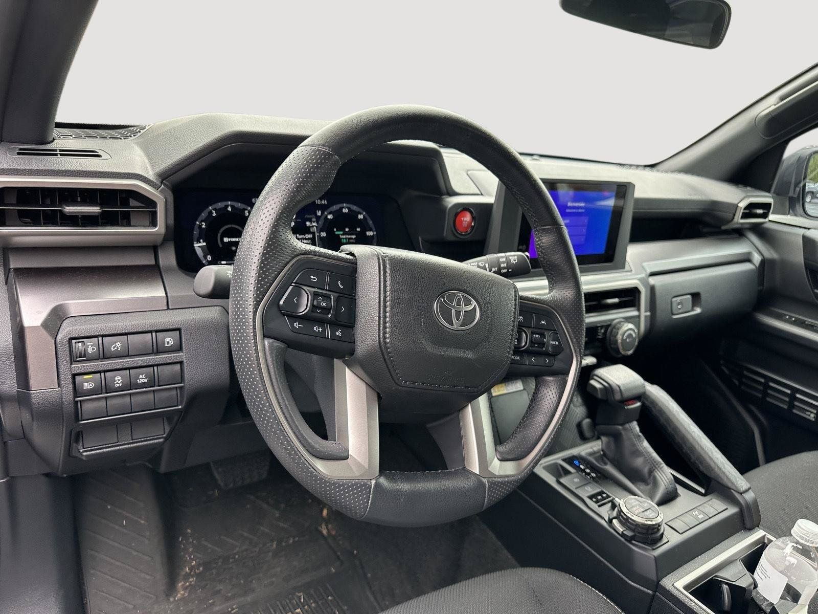 Used 2025 Toyota 4Runner TRD Off-Road AWD/4WD image 10