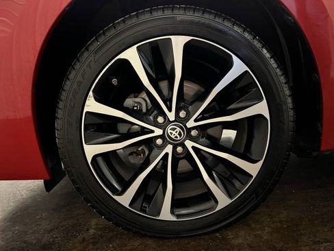 Used 2019 Toyota Corolla L image 10