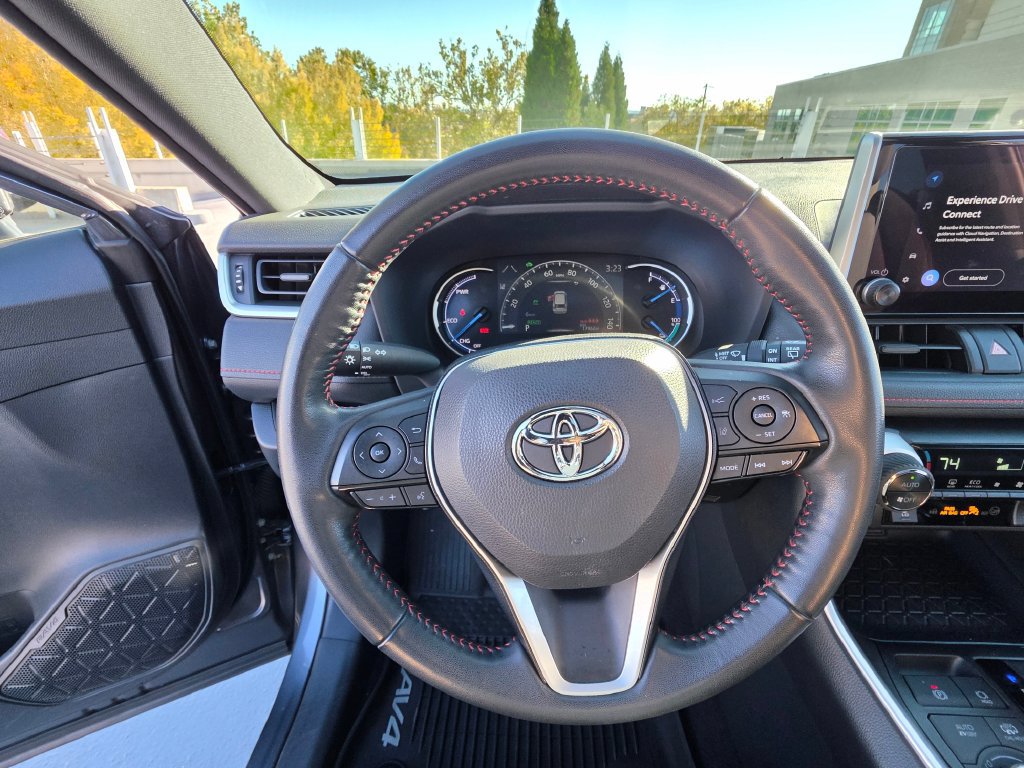 Used 2023 Toyota RAV4 SE w/ Weather & Moonroof Package AWD/4WD image 26