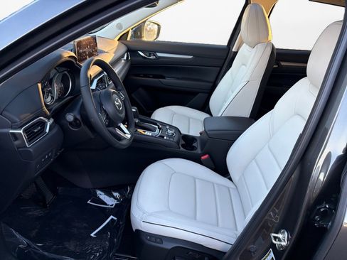 New 2025 MAZDA CX-5 AWD 2.5 S w/ Preferred Package image 9