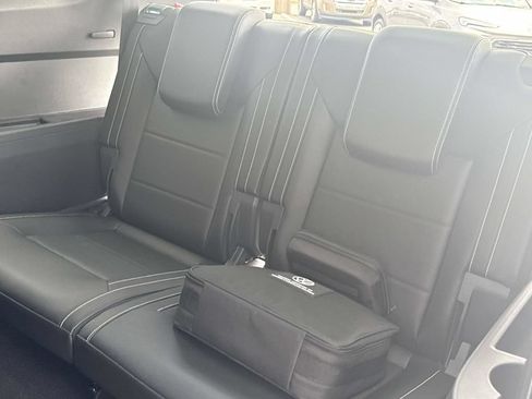 Used 2023 Volkswagen Atlas SE FWD image 29
