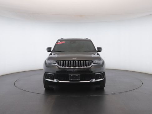 Used 2022 Jeep Grand Cherokee L Summit w/ Advanced Protech Group IV image 29