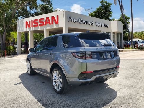 Used 2023 Land Rover Discovery Sport SE R-Dynamic image 6