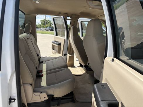 Used 2010 Ford F250 XLT RWD image 11