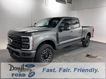 New 2025 Ford F350 Platinum w/ FX4 Off-Road Package