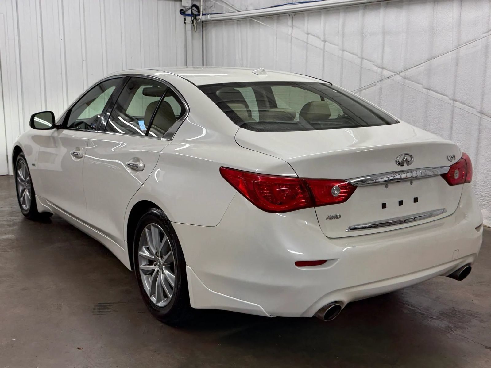 Used 2016 INFINITI Q50 Premium w/ 2.0T Premium Plus Package AWD/4WD image 8
